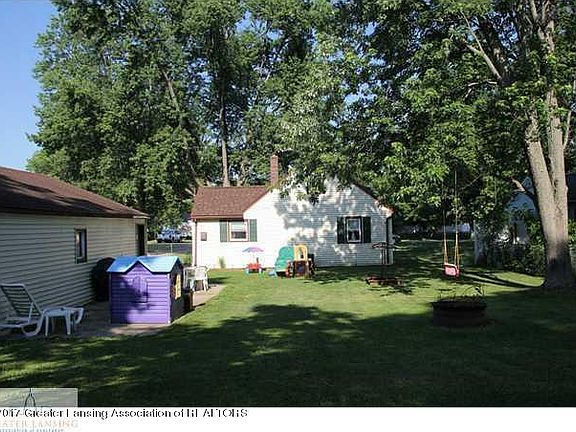 4th image of 15913 Elmira St