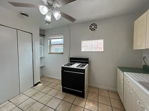 1409 Yarmouth Ave #1 — Photo 5