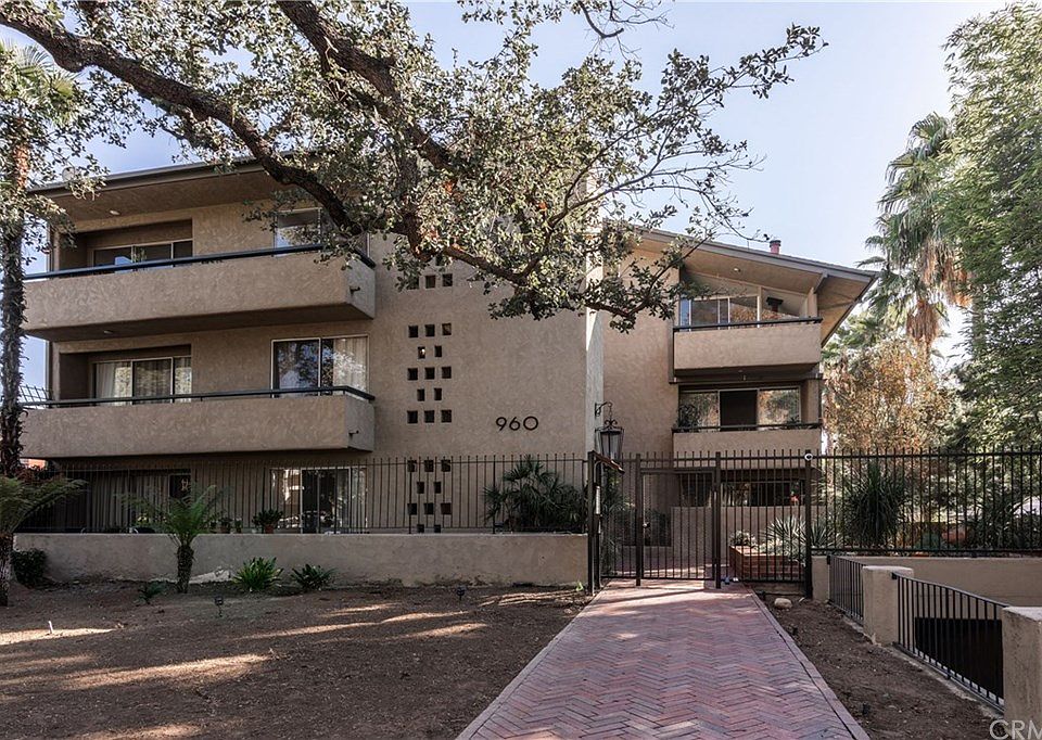 1st image of 960 San Pasqual St APT 307