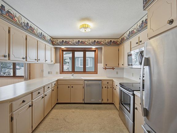 4th image of 1220 Kast Ave