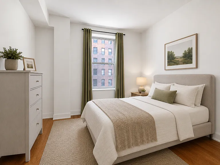 1057 Lexington Ave #3W — Photo 4