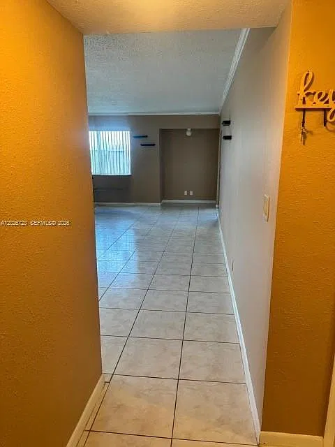 Lakes Of Inverrary Condo — Photo 3