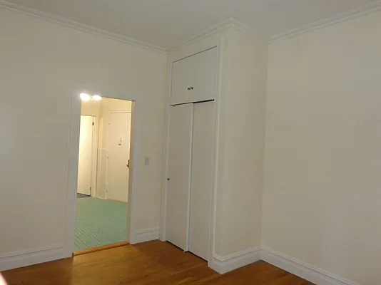 Rented by Blana LLC | media 9