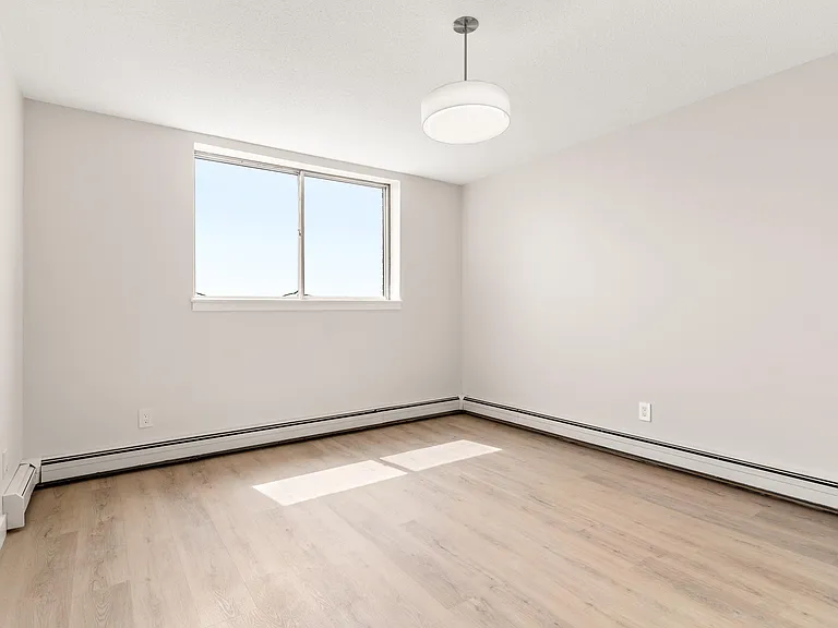 2720 College Ave — Photo 83