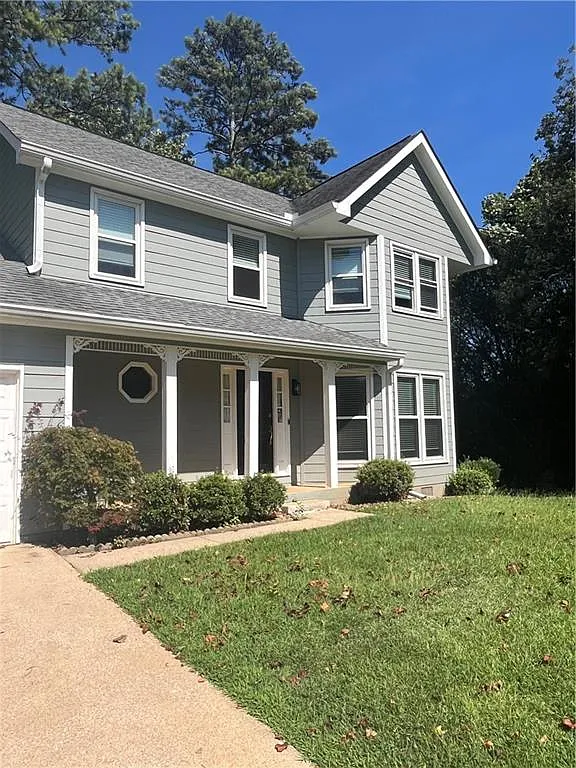 3 bed, 2.5 bath, 1588 sqft, $2,300 — Photo 1