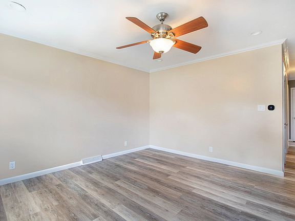 5th image of 412 W 14th St