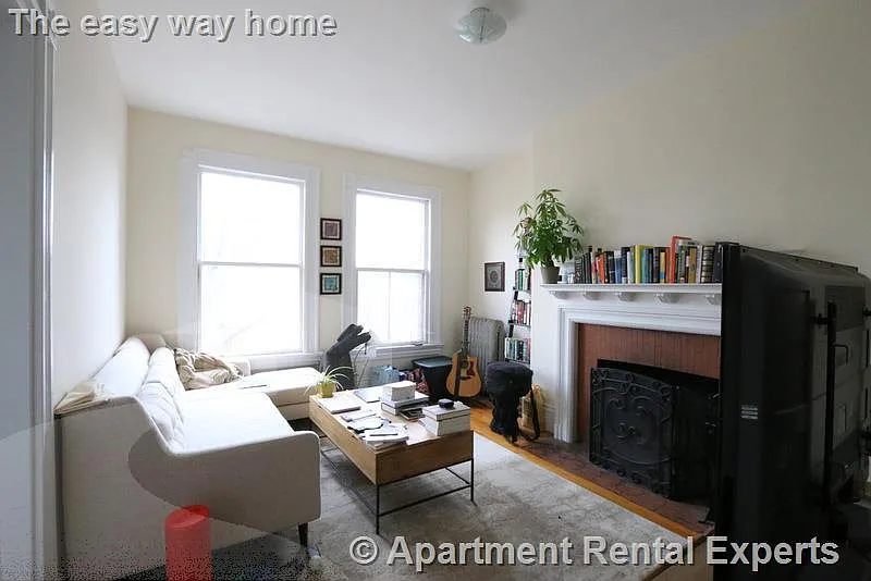2 Ware St #302
