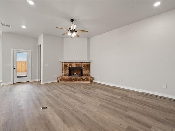 4th image of 2502 Abbeville Ave