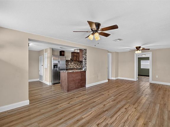 5th image of 1111 DORA AVENUE