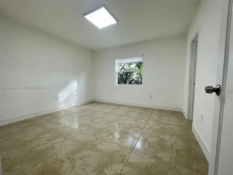 1322 SE 1st Ave — Photo 23
