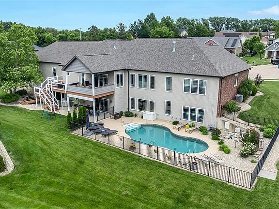 4th image of 1 Brimley Ct