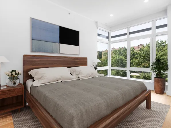 309 Ocean Parkway image 4 of 13