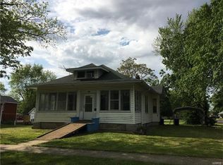 304 South Spur, Greenville, IL 62246