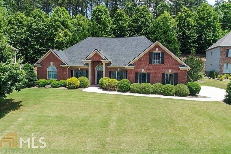 1st image of 105 Waters Lake Ln