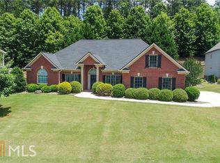 105 Waters Lake Ln, Woodstock, GA 30188
