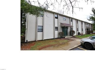 1060 Brandywine Blvd APT B, Zanesville, OH 43701