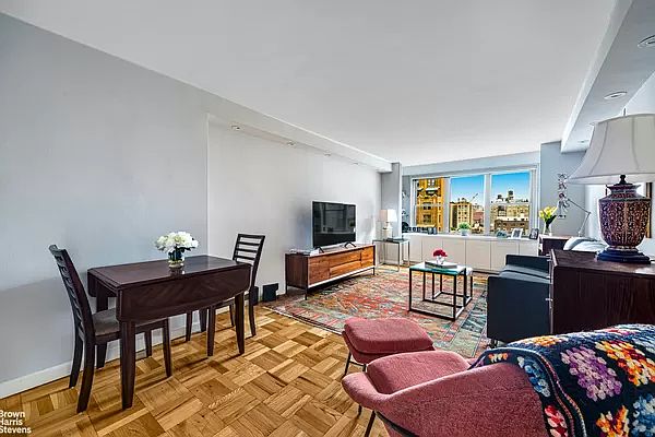 1st image of 15 W 72nd St APT 14K