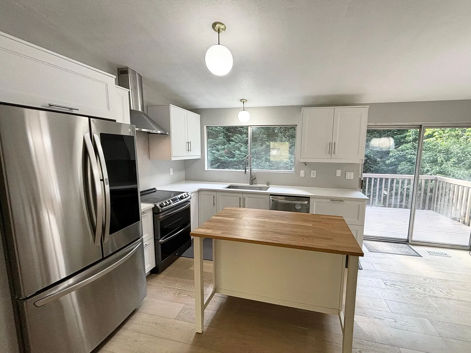 9211 169th Pl NE — Photo 2