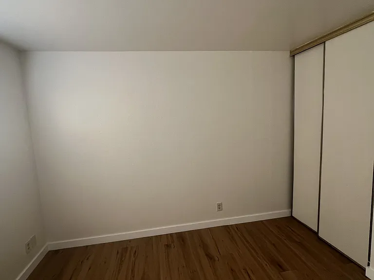 160 Michael Dr #3 — Photo 7