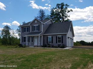 6 Huntington Way, Ballston Spa, NY 12020