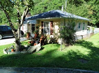 1012 Aspen Rd, Charleston, WV 25304