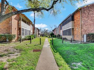 5667 Birchmont Dr #2, Houston, TX 77091