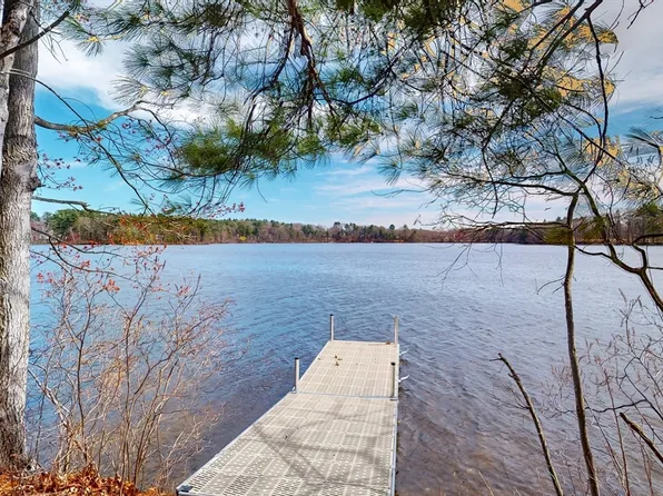 78 Evergreen Rd, Natick, MA 01760