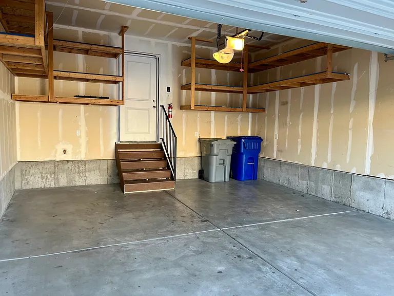 431 S Fox Chase Ln — Photo 24