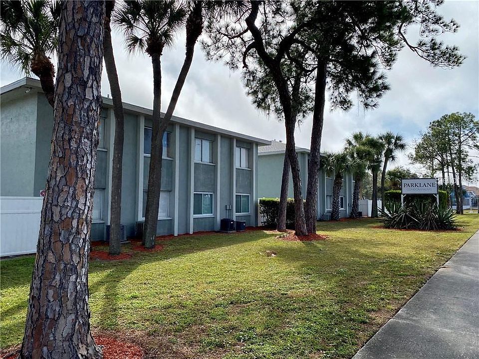 1st image of 379 47TH AVENUE N #105
