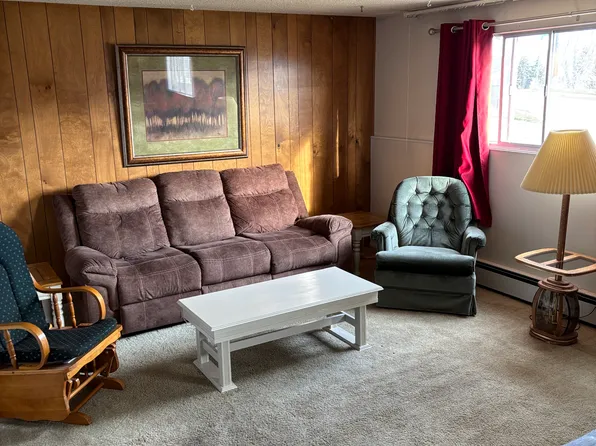 1171 Walnut St #1, Kemmerer, WY 83101