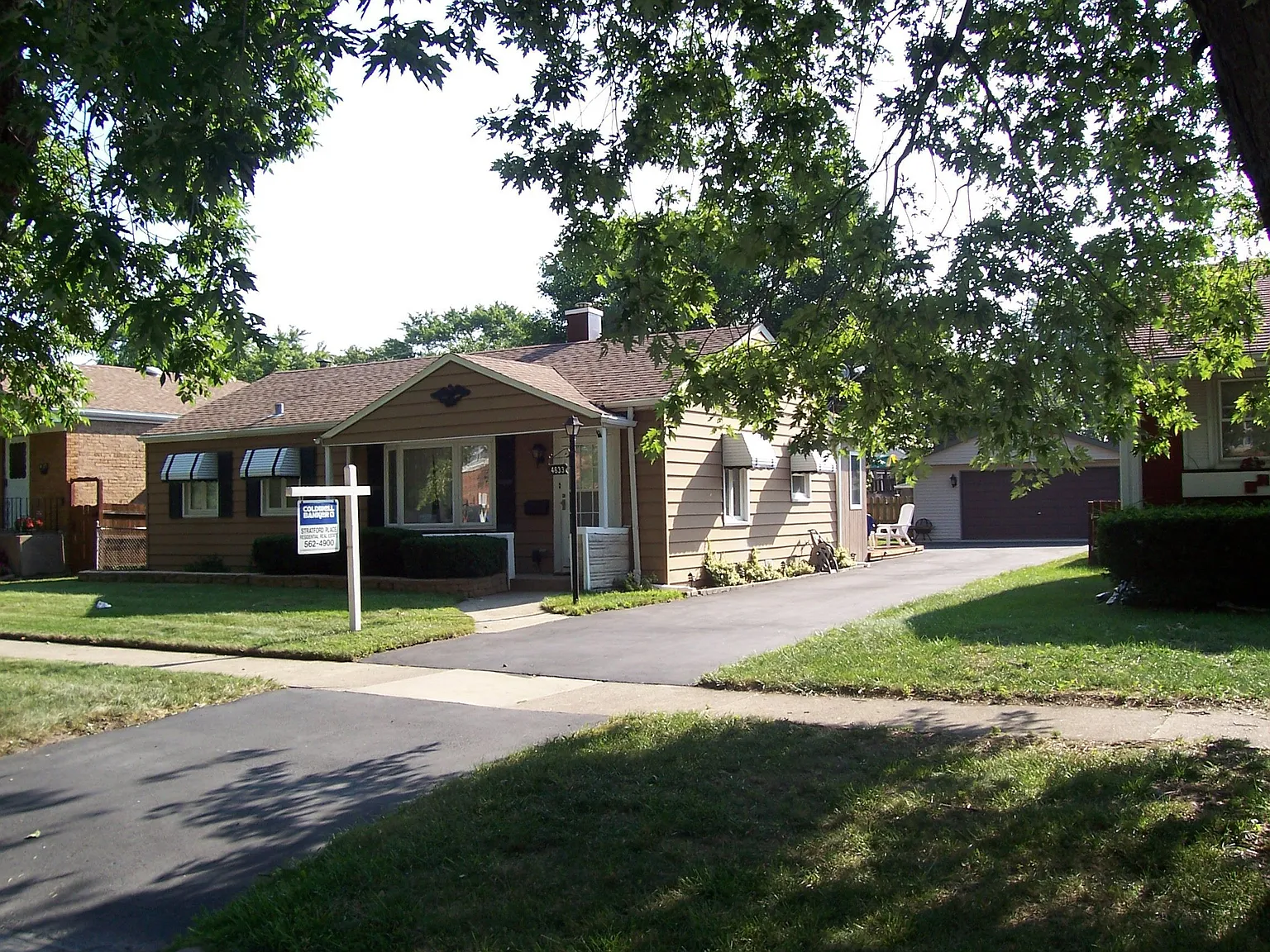 4633 Clyde Ave photo 1