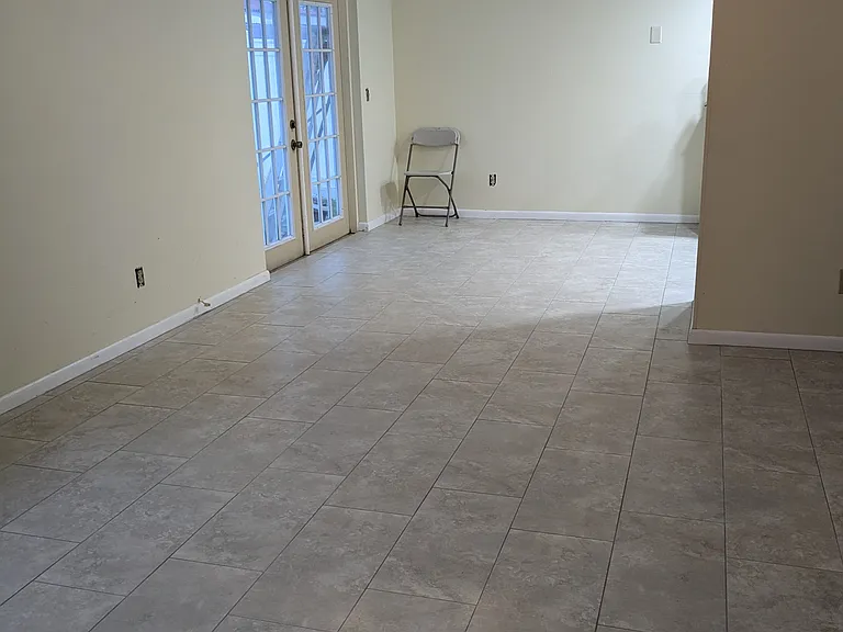6710 Gilda Dr — Photo 6