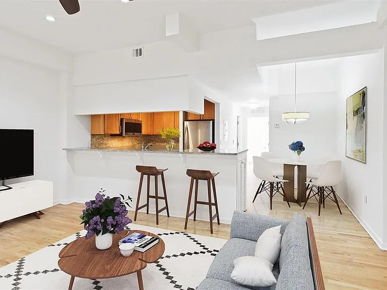 187 Wayne St #302C — Photo 3