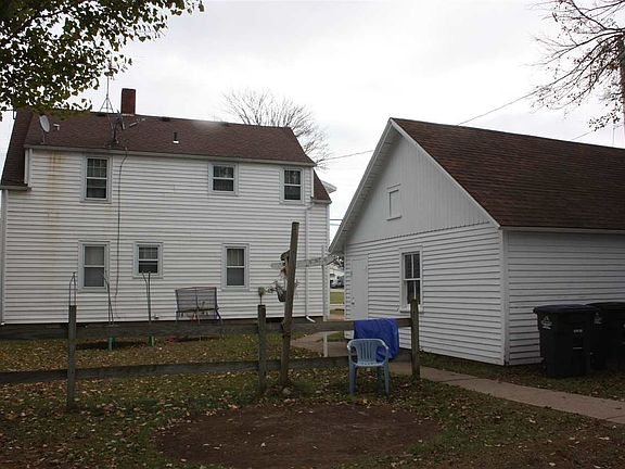515 S Sawyer St Rear View