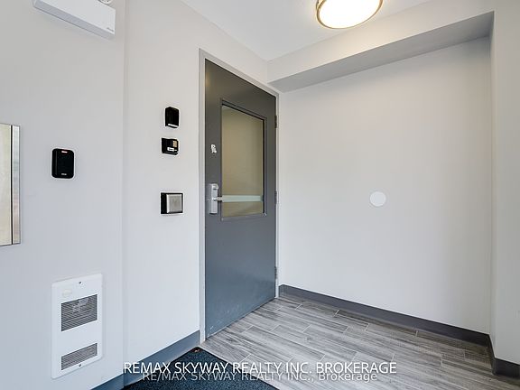 5th image of 275 Larch St #H203