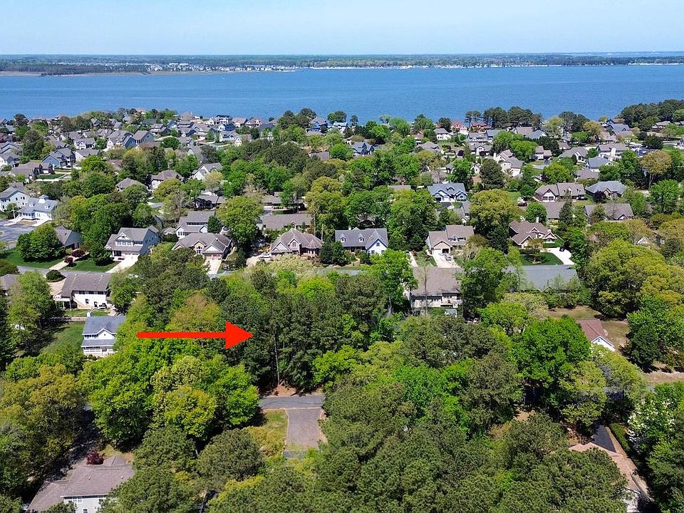 1st image of 24 Manor Dr