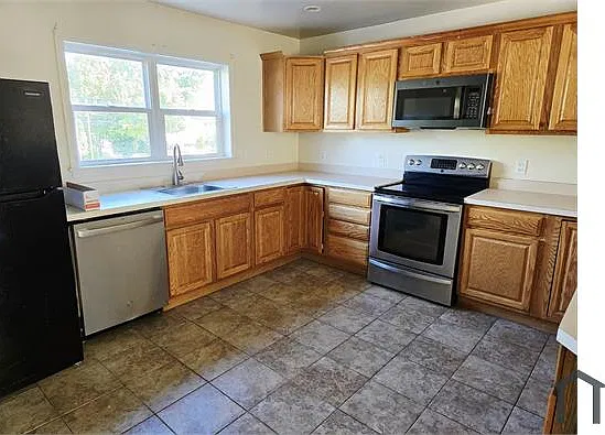 5227 Crowson Ave
