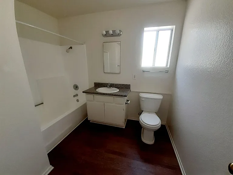 Foothill Blvd. Apartments — Photo 16