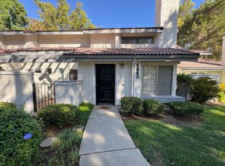 6860 Poppyview Dr, Oak Park, CA 91377