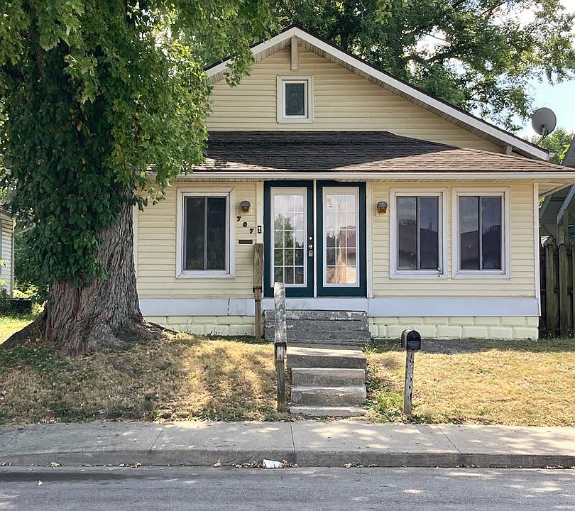 1st image of 707 W Willard St
