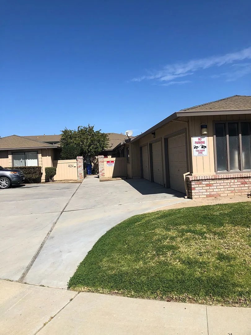 De Leon 804 — Photo 1