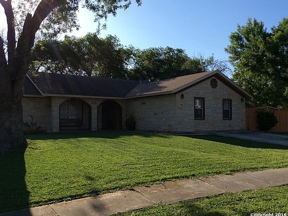 3rd image of 8246 Creekline Dr