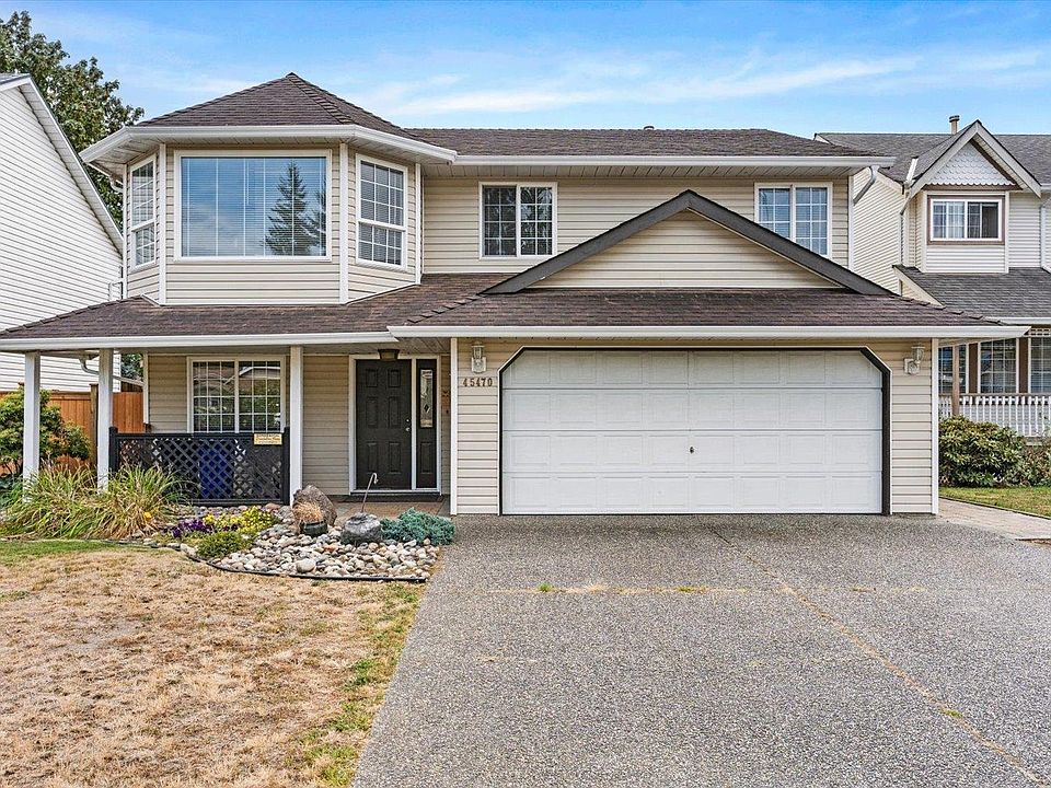 1st image of 45470 Spruce Dr