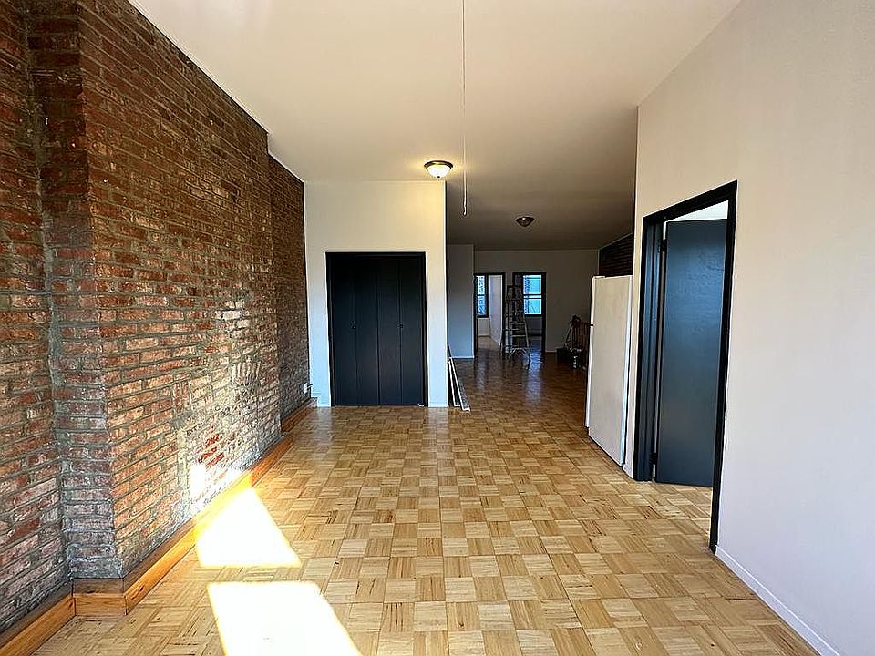 1st image of 249 Columbia St #2