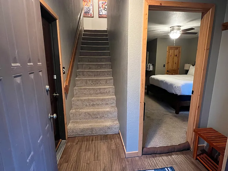 83 Larkspur Ln #B — Photo 8