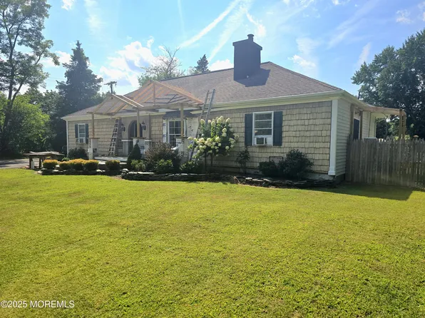 64 S Hope Chapel Road, Jackson, NJ 08527