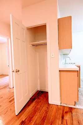 Rented by Voro, LLC | media 16