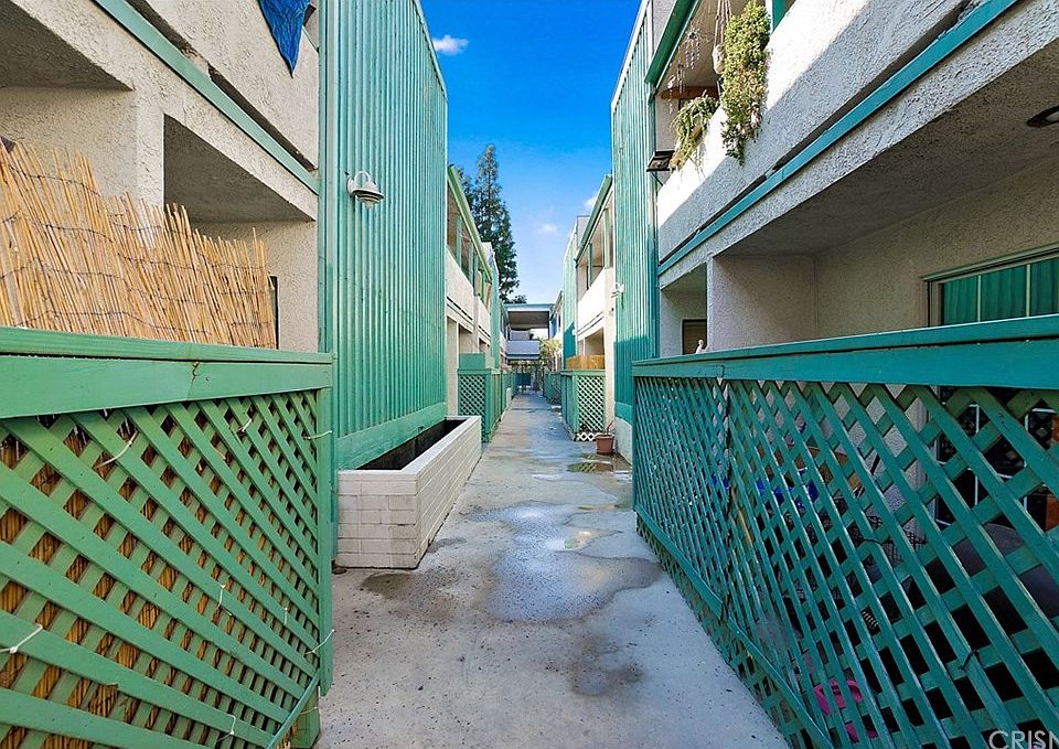 1st image of 9038 Orion Ave Unit 208