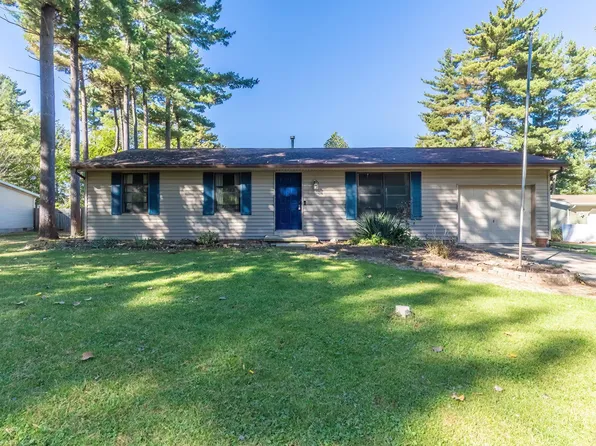 2603 E Pine Dr, Warsaw, IN 46582