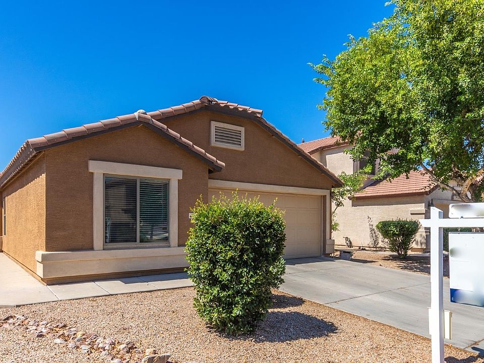 1st image of 40011 W Thornberry Ln